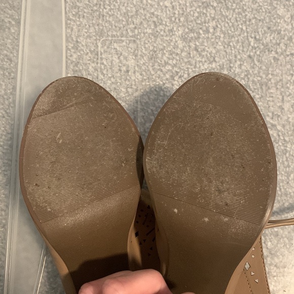 PRICE ⬇️ Tan lace up booties. - Picture 2 of 8